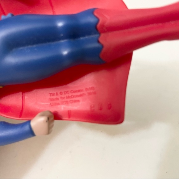 Lot of 4 Superman Action Figures Toys - Picture 16 of 16